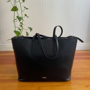 Brand New Tumi Leather Everyday Tote
